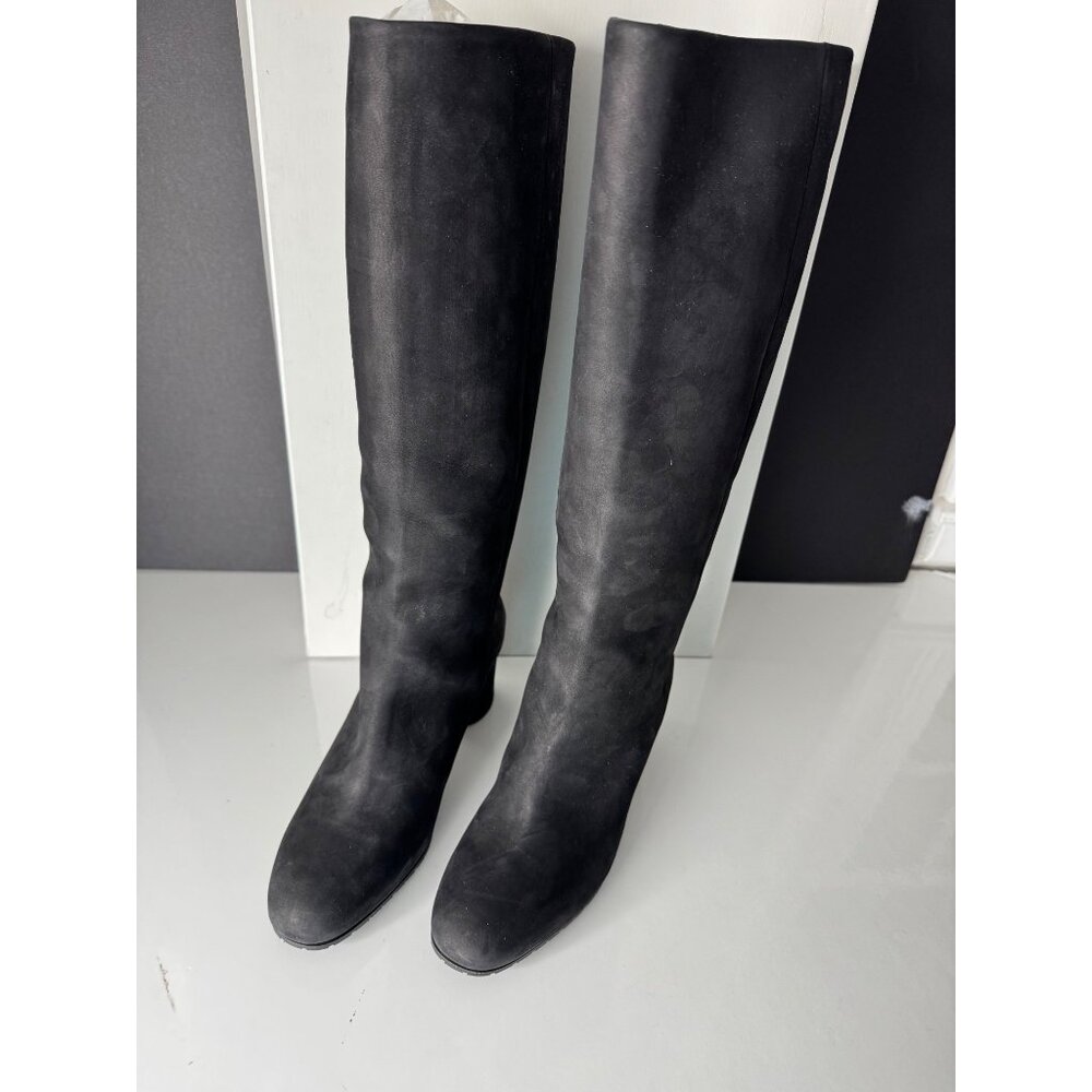 Max Mara Maxmara Black Suede Knee Hight Boots EU 37 US 7  Round 2" Heel NEW $975 - Picture 5 of 9